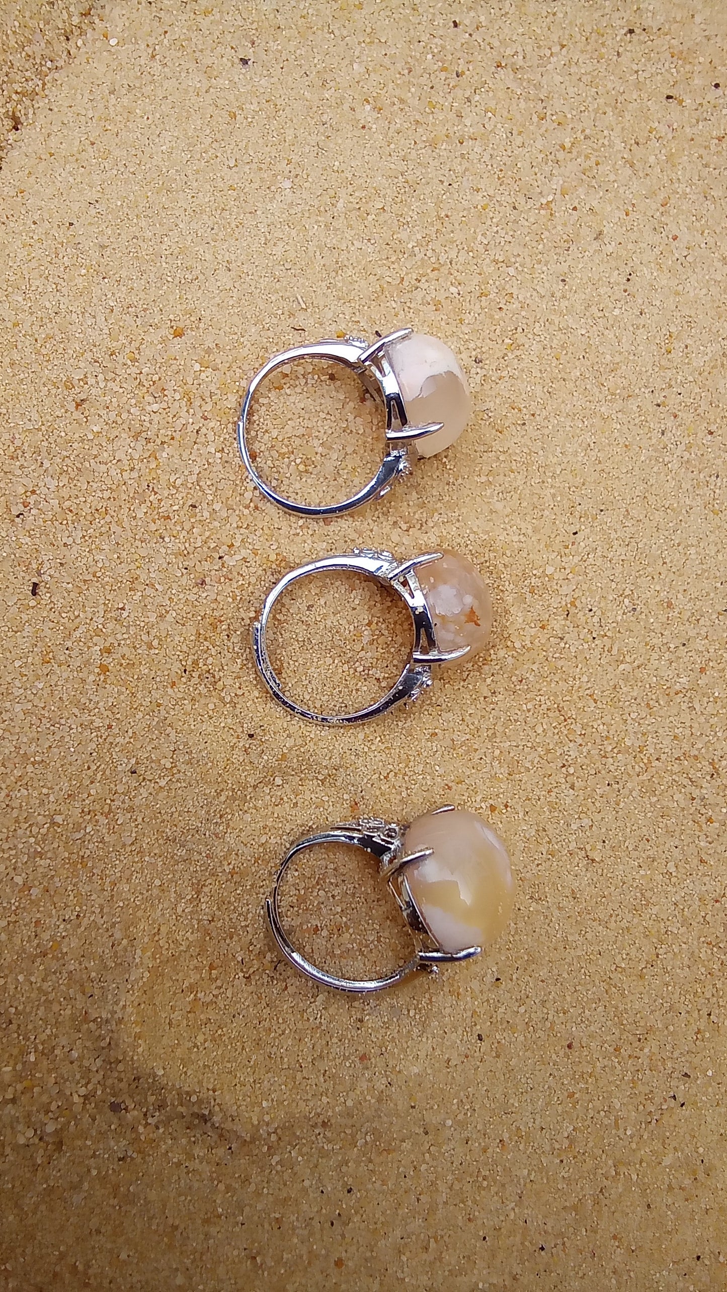 Flower agate adjustable rings