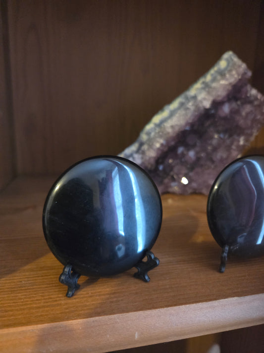 Obsidian plates