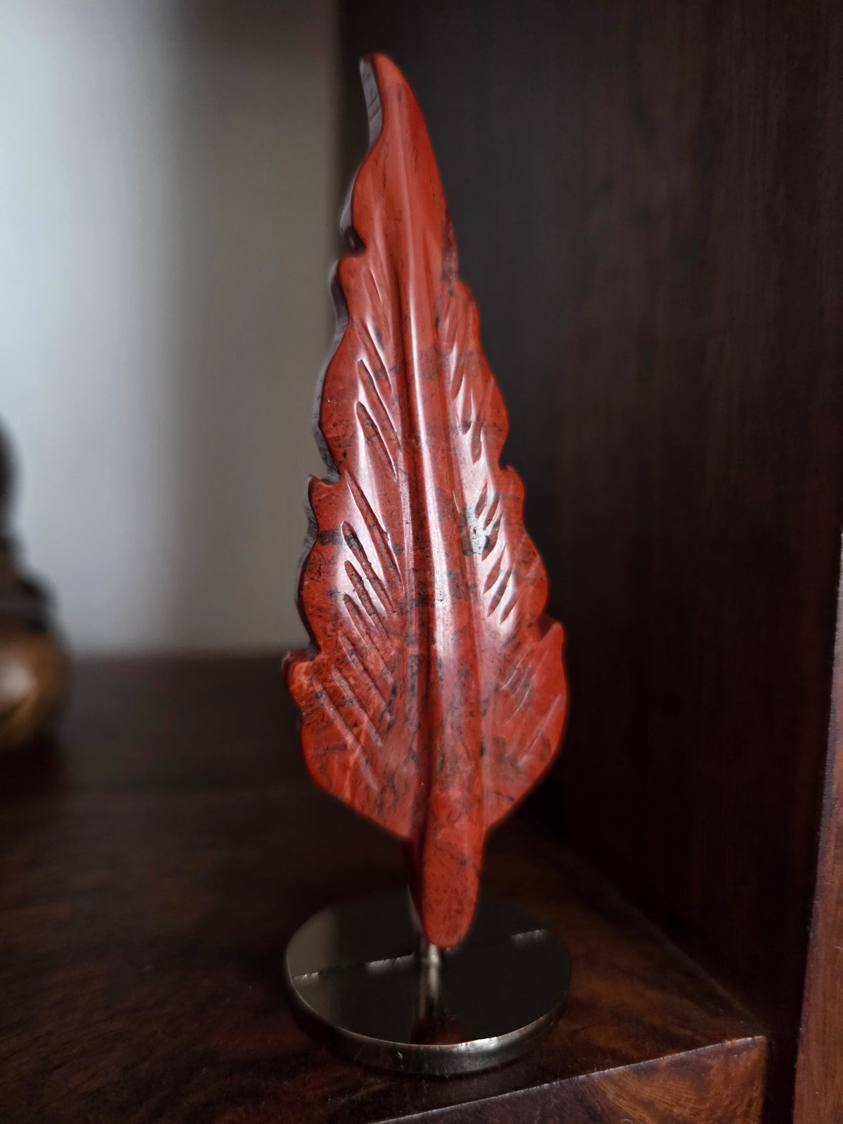 Red jasper leaf on stands 🍂